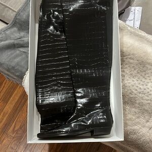 TOTEME CROC over the knee EU sz 9- Beautiful boots brand new run more like 8/8.5